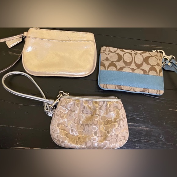 Coach Handbags - Lot of 3 Coach wristlets/wallets - Good Condition 👍🏻